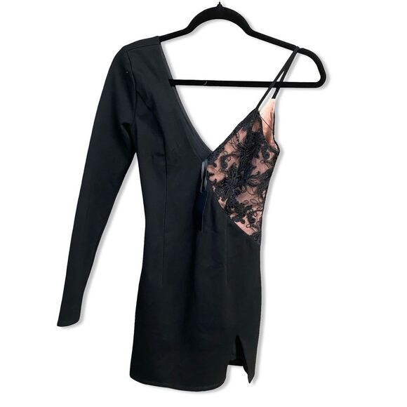 H:ours Keegan Dress Black Noir
One-Shoulder mini Lace Detail Revolve XS - Picture 4 of 11